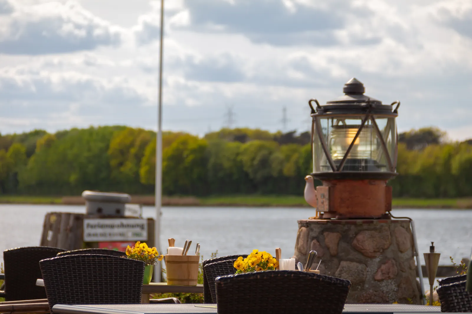 Terrace of a café right on the Kiel Canal